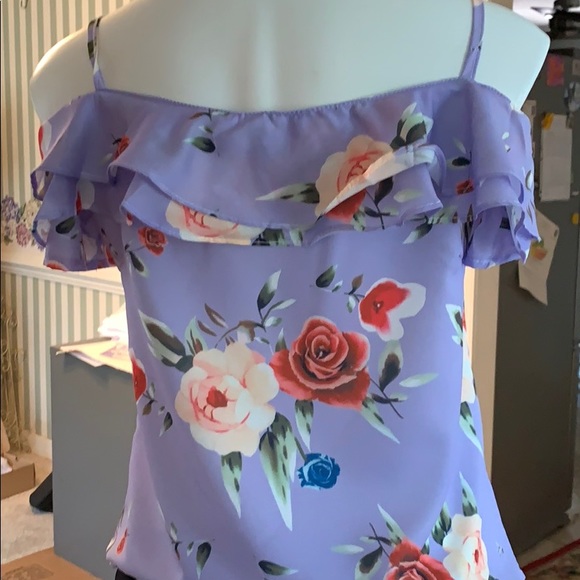 Tops - Picture 2 of 2